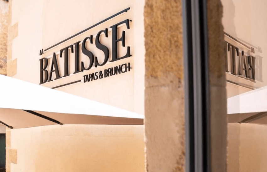 Lettre enseigne